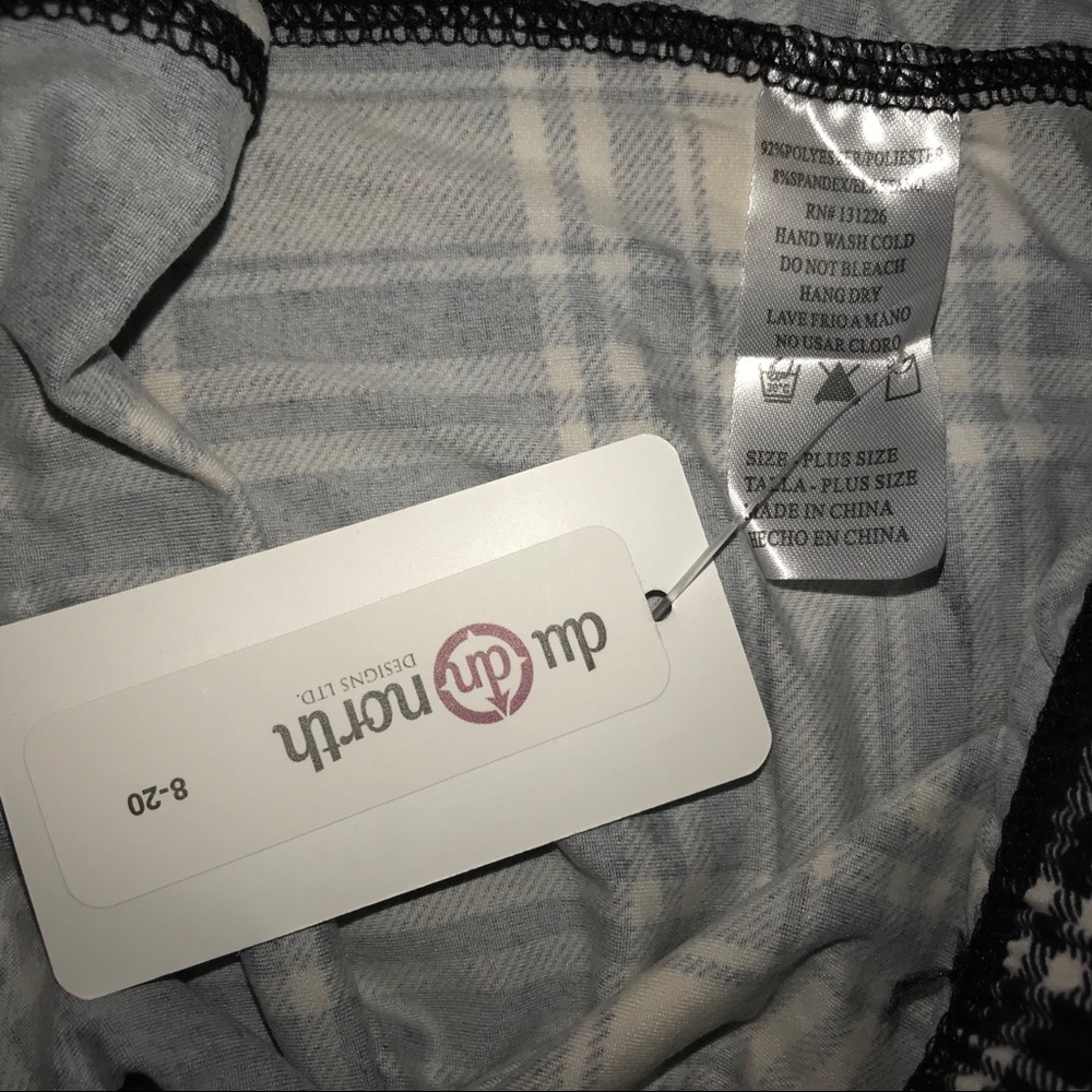 🚫SOLD🚫 Du North Curvy Black White Plaid Leggings - Picture 5 of 5
